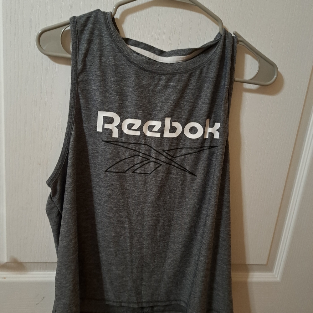 Athletic top